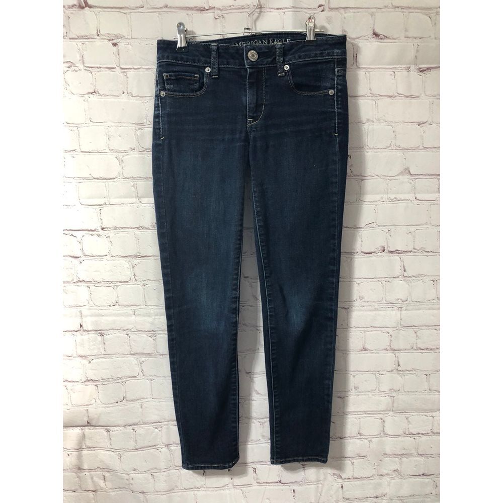 Skinny Jeans. Super stretch. American Eagle. Size 0. 231